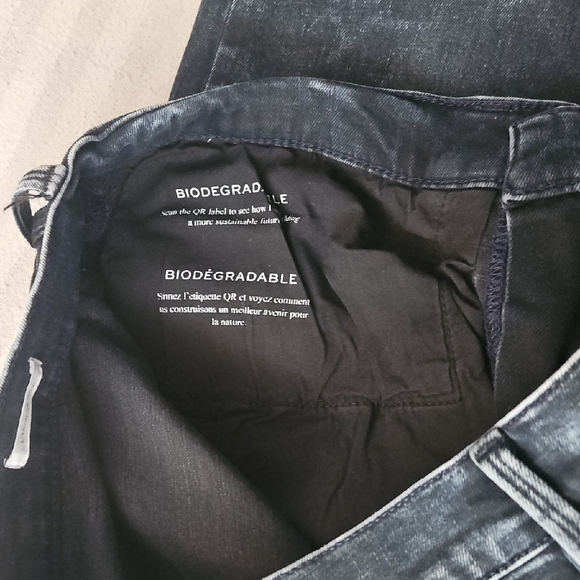 Frame Jeans - Picture 3 of 6